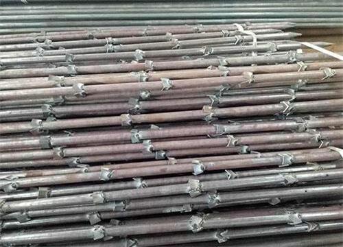 乌伊岭隧道钢花管